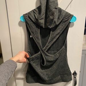 Hooded workout tank